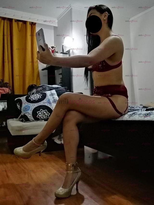 FOTOS DE LINDA JOVEN CON LOS SENOS GRANDES Y RICOS CON SITIO.. VEN ..RATO 50