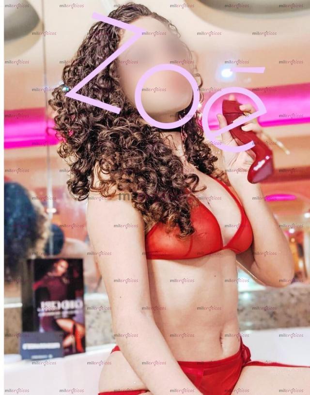 FOTOS DE UNA DAMA EN LA CALLE PERO UNA PUTA EN TU CAMA