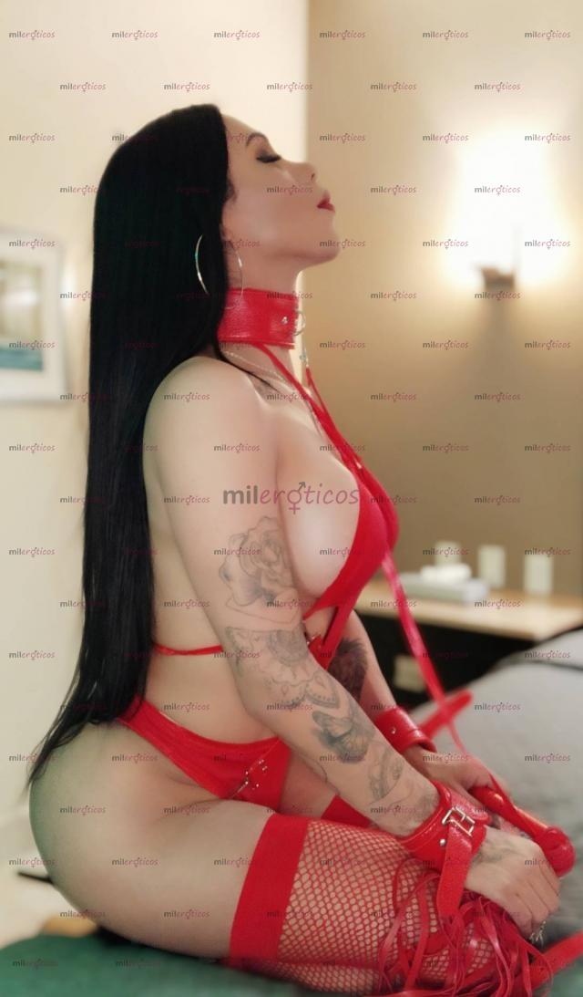 FOTOS DE HOT DOLL !!!! EL CUERPO MAS ESTETICO .. CON LUGAR