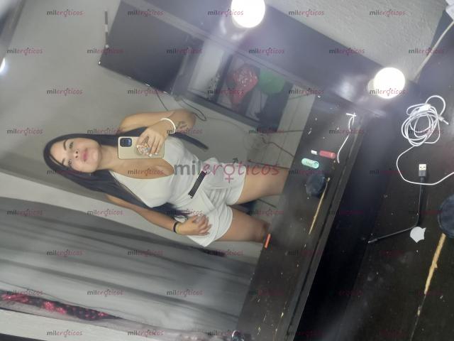 FOTOS DE TRAVIESA, DIVERTIDA Y CALIENTE VENEZOLANA