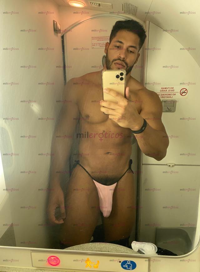 Fotos de SEBAS, chico extranjero varonil, guapo y discreto