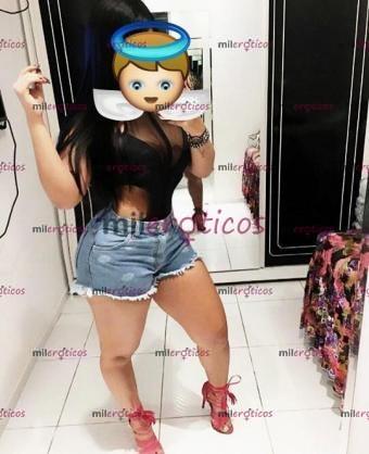 Fotos de Tetona culona vino a complacerte con sus ricas curvas