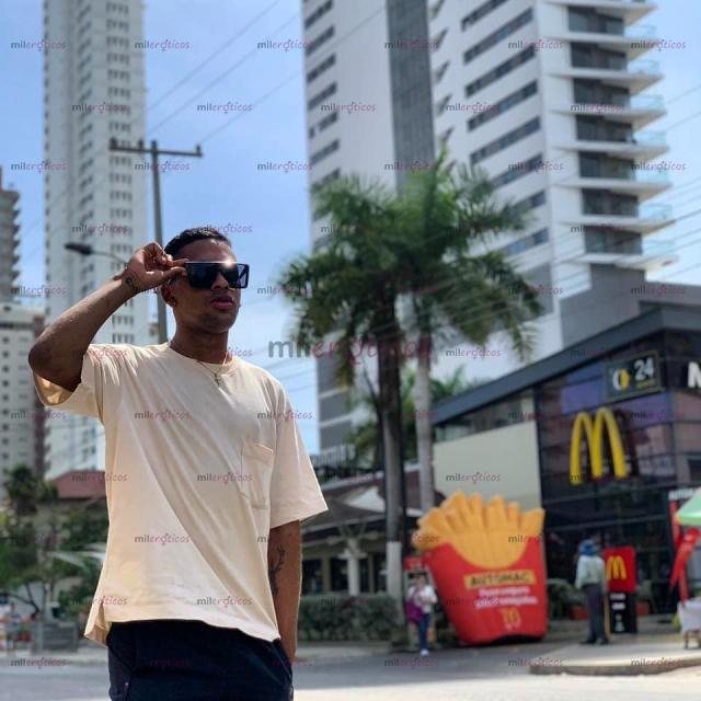 Fotos de SERVICIO VIP El QUE NO COME NEGRO NO VA Al CIELO