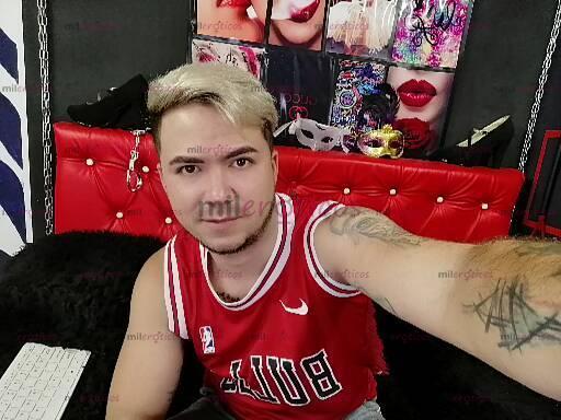 FOTOS DE PRESENCIAL Y VIRTUAL 20 AÑITOSMUÑEQUITO VIRTUAL ROSTRO HERMOSO MODELO WEBCAM 30$