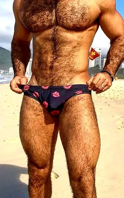 Fernando e um acompanhante de luxo que atende em local alto nivel com facil localizacao tranquilidade seguranca sigilo discricao e higiene em ambiente...
