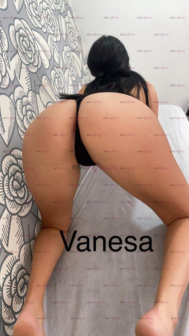 FOTOS DE VANEZA BELLA CHICA UNIVERSITARIA NATURALMENTE HERMOSA Y CARIÑOSA