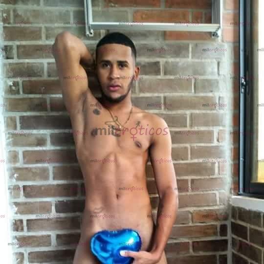 Fotos de DANIEL VERGO 20 CM NEGRO FINO DE PASO LLAMAME FUL CARGADITO
