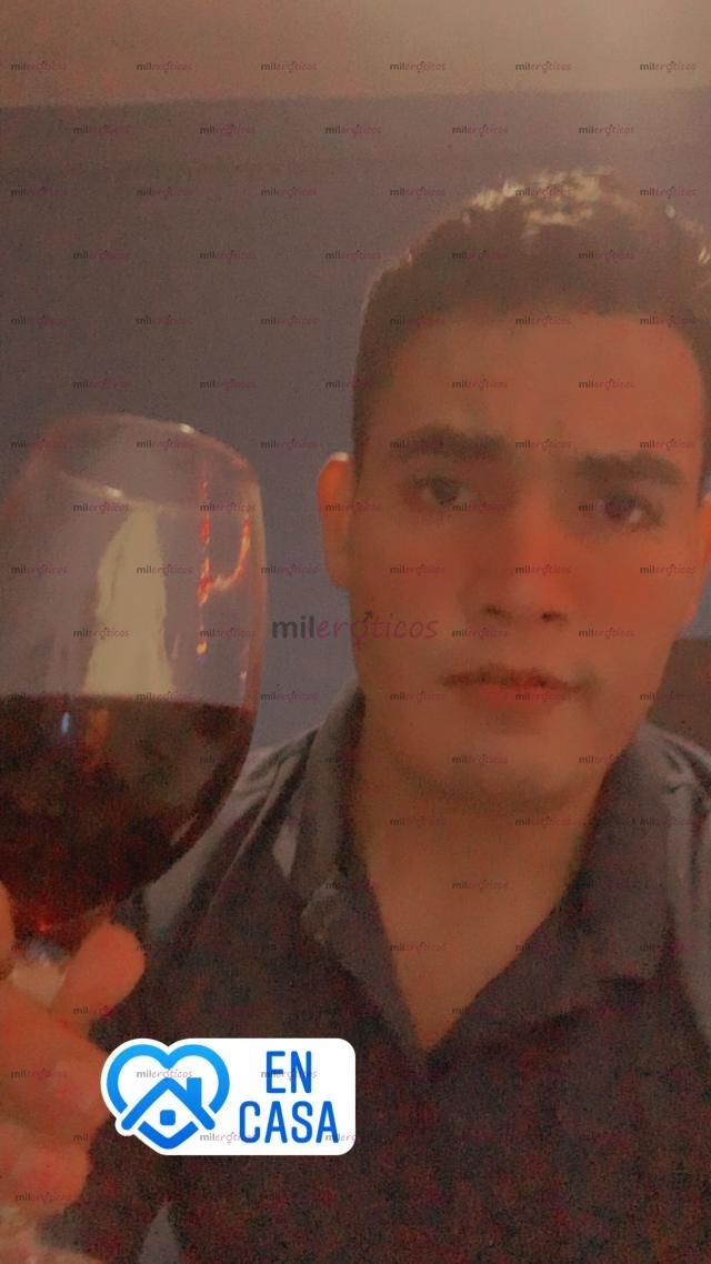 FOTOS DE TERAPEUTA MASAGISTA EXPERIENCIA SENSORIAL BUEN MASAJE Y BUEN FINAL FELIZ