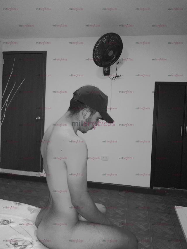 Fotos de Chico gay, excelente servicio, versátil me encanta el sexo oral