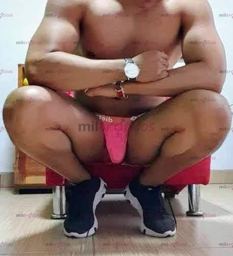 FOTOS DE MASAGISTA RICO VARONIL DEPORTISTA LLENO DE LECHE PARATI