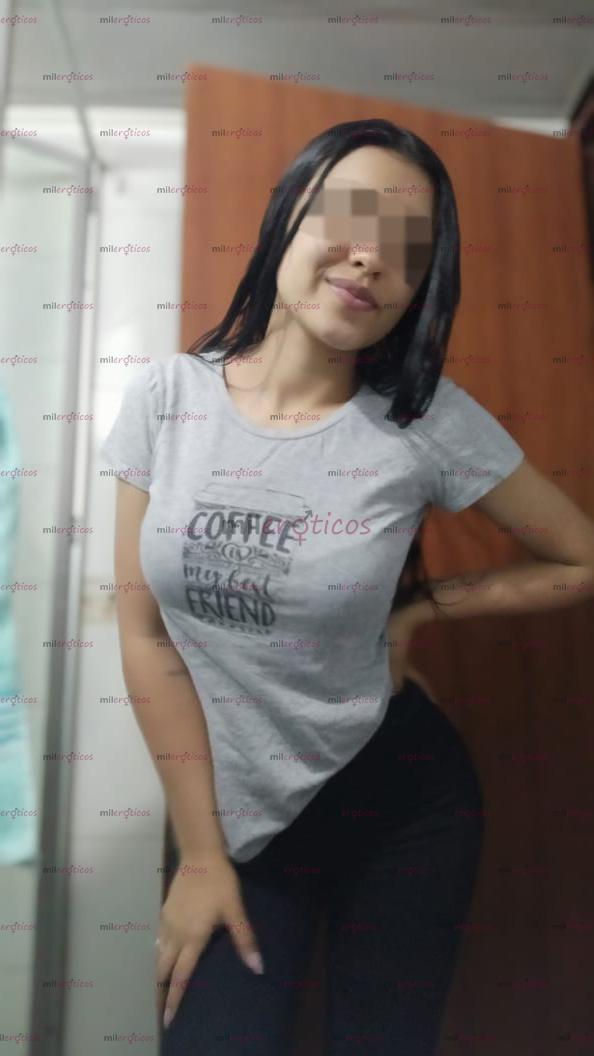 FOTOS DE GOZA DE UN DÍA MUY CALIENTE CON UNA DIOSA POR HORA Y MEDIA BEBE