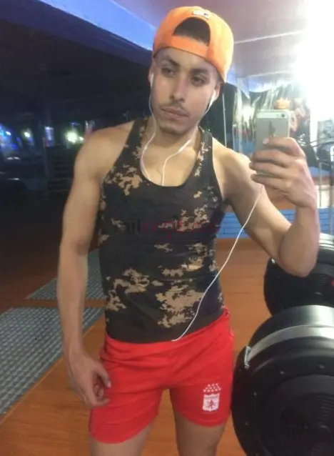 Disponibilidad tiempo completoholasoy felipe tengo 22 anoslampino delgado rico buen picocuento con departamento tambien me desplazo a moteles o domici...