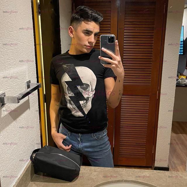 Fotos de Twink inter, 20 cm, 21años, disp 24 hrs, dominante y sumiso