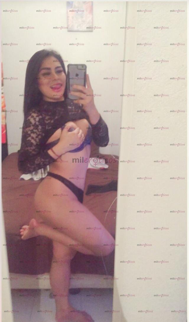 FOTOS DE ACTIVA Y PASIVA CON UNA DELICIOSA VERGA Y UN CULITO APRETADITO