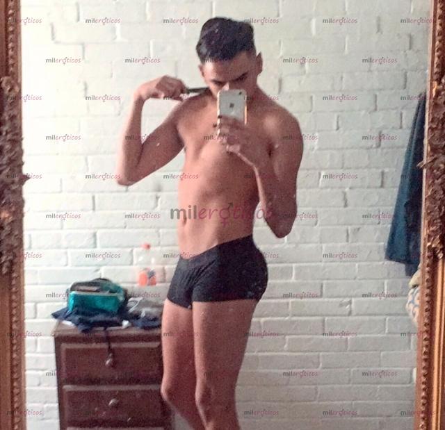 Fotos de Twink inter, 20 cm, 21años, disp 24 hrs, dominante y sumiso