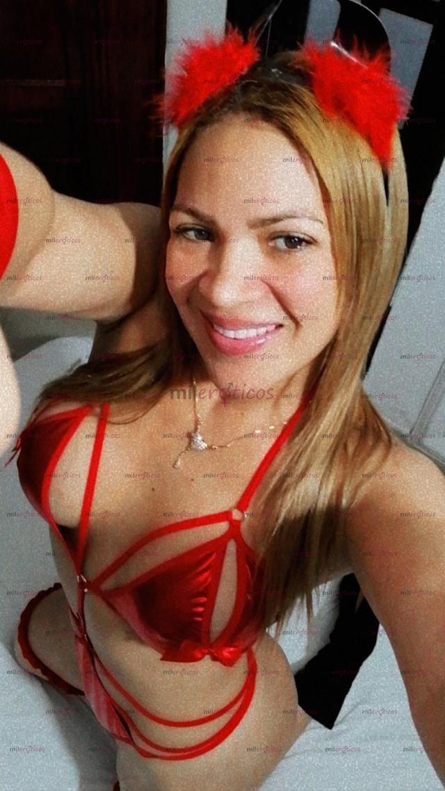 Fotos de Tetona culona y sexy mona tu Reina del oral 3013618044