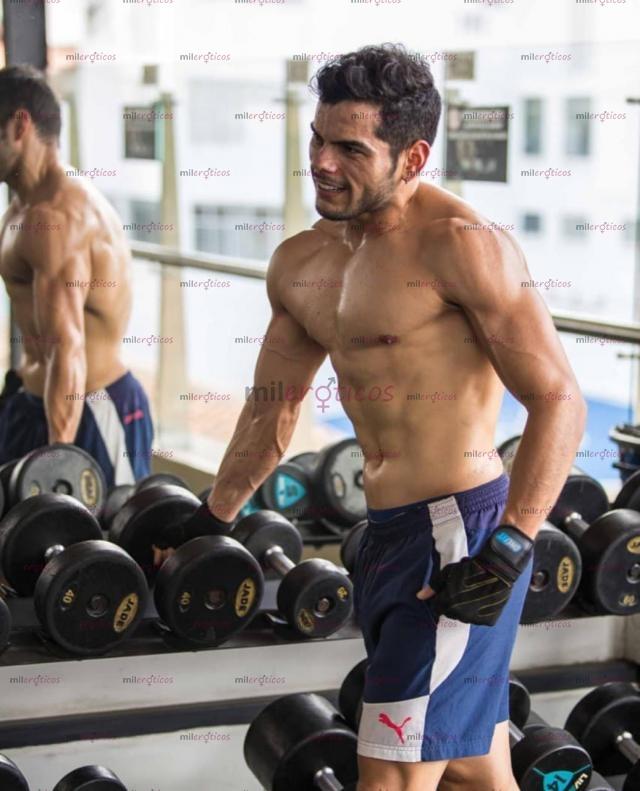 Fotos de HETERO EXTRANJERO PRIMERA VEZ EN EL PAÍS ACTIVO DOMINANTE