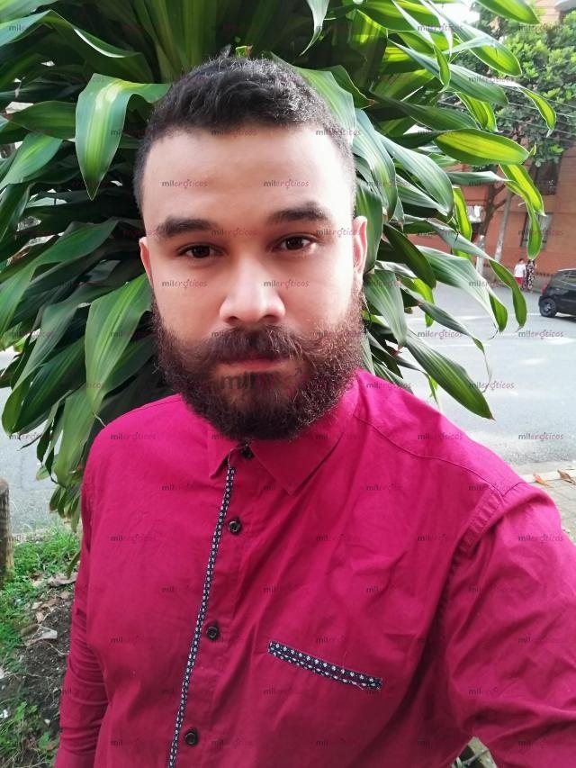 Fotos de Hola soy Daniel tu mejor opción experto en masajes mi WhatsApp 3107358648
