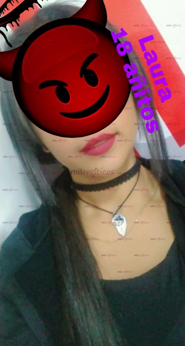 Fotos de Laura chica 18 años, hermosa, flaca ojos claros con porte, lo mejor trato novia