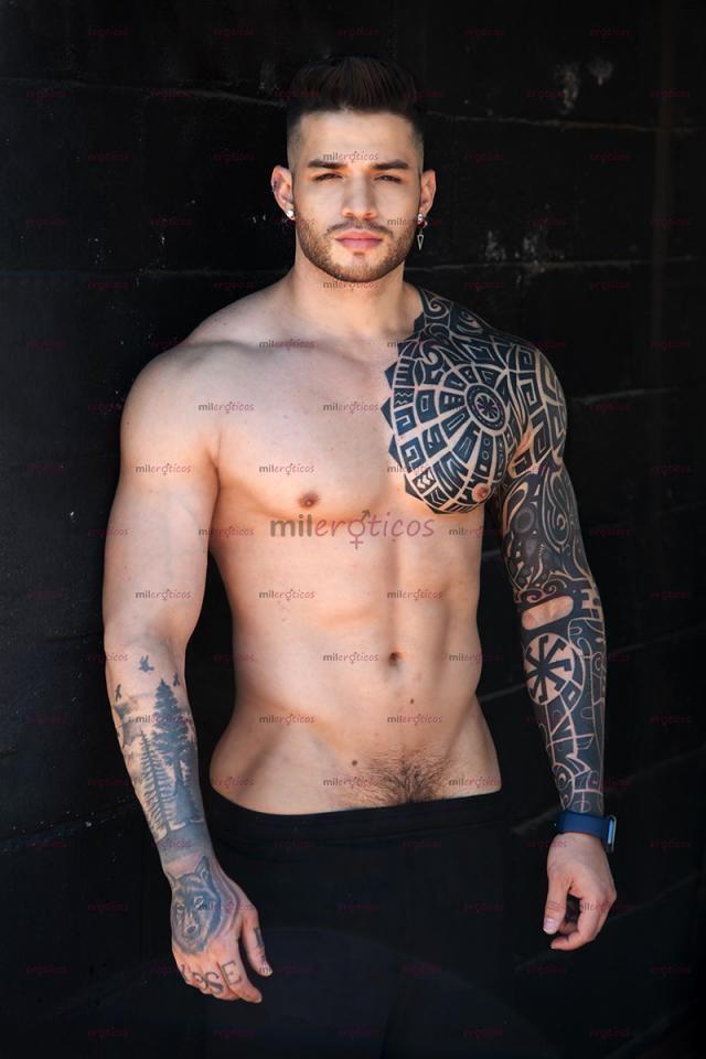 Fotos de VALENTINO MACHO SOLO ACTIVO 23cm 100%Varonil MORBOSO Y MUY CALIENTE