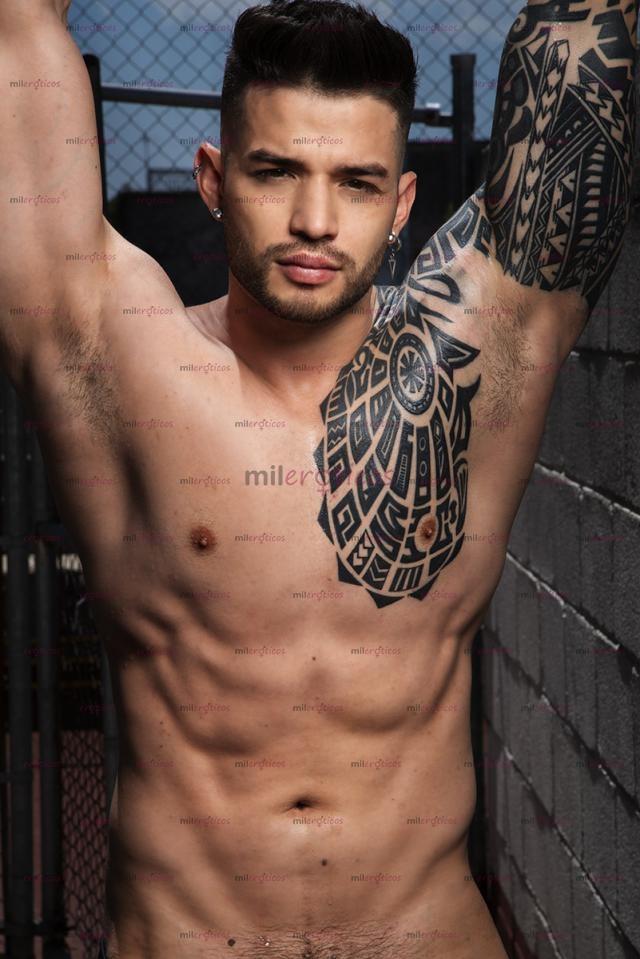 Fotos de VALENTINO MACHO SOLO ACTIVO 23cm 100%Varonil MORBOSO Y MUY CALIENTE