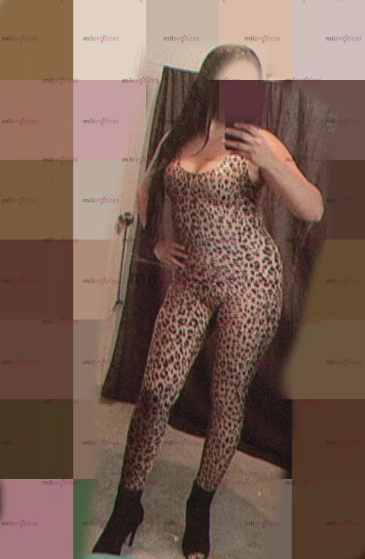 FOTOS DE SEXY EDECÁN DELGADITA BONITA DE CARA Y BUEN CUERPO