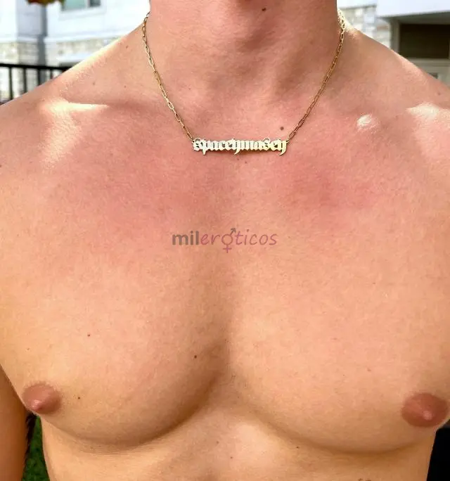 Fotos de Flavio para masajes eroticos y relajantes solo atención exclusiva para hombres.