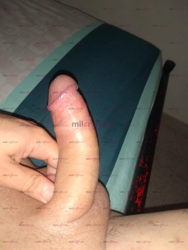 FOTOS DE POLLO CARGADO DE LECHE A PUNTO DE ESTALLAR POLLO VERGÓN PARA TALADRAR TU CULO