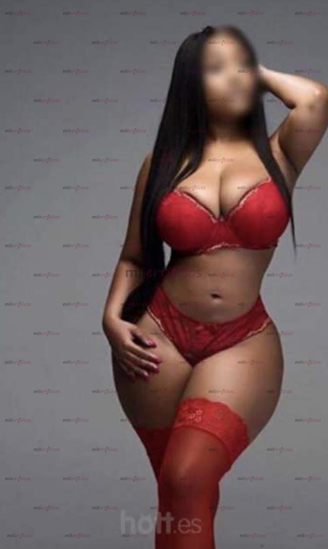 Fotos de Hola soy Andrea mulata sexi fiestera bien cachonda mis fotos son reales
