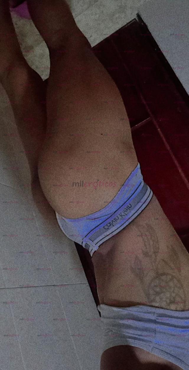 FOTOS DE MORENA GARGANTA PROFUNDA.TRAGONASIN LIMETES.1394