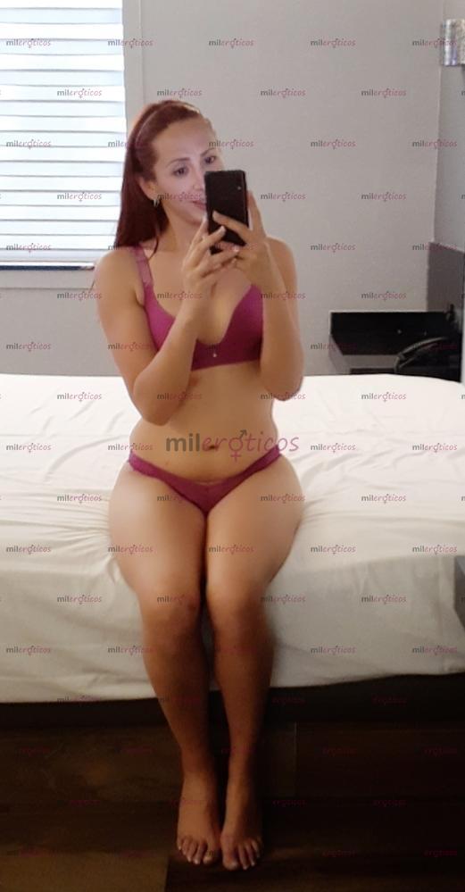 FOTOS DE DOTADA GUAPA SEXY Y 100% FUNCIONAL DISPONIBLE PARA TI