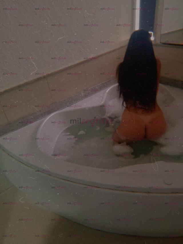 Fotos de Lésbica ..real ...peludinha ...aceito cartões contato só zap
