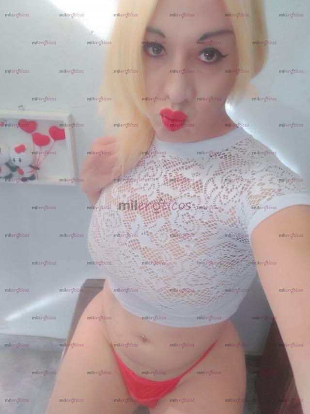 Fotos de Chica trans disponible sexo virtual seguro
