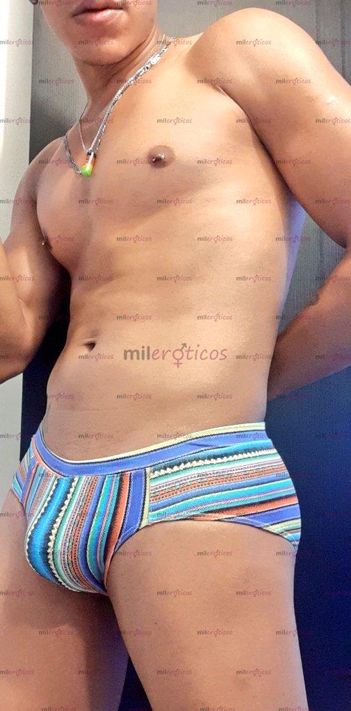 FOTOS DE TRIGUEÑO MORBOSO Y COMPLACIENTE A TU DISPOSICIÓN