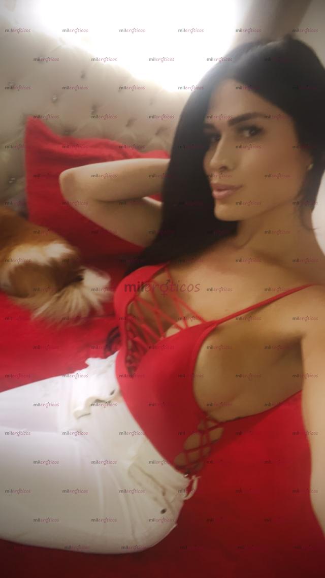 FOTOS DE DIVINA Y DESPAMPANANTE TRANS CON TREMENDO CUERPAZOOOOOOOOO