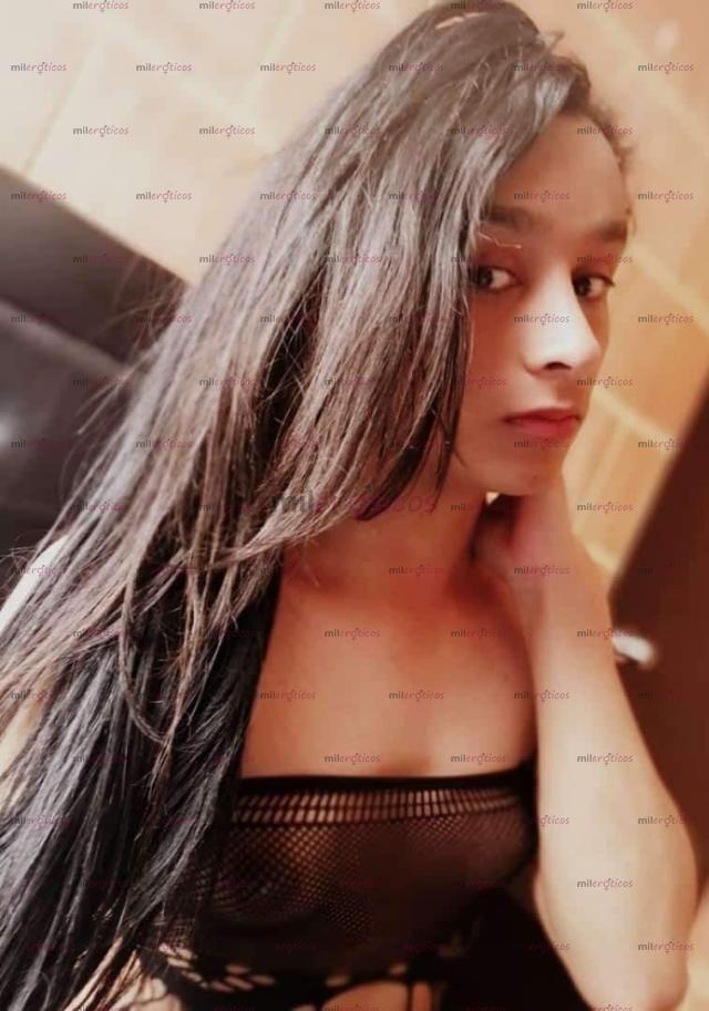 FOTOS DE MARÍA JU TU ROLA HERMOSA EN BOGOTÁ SOLO POR UNOS DÍAS ANÍMATE V.