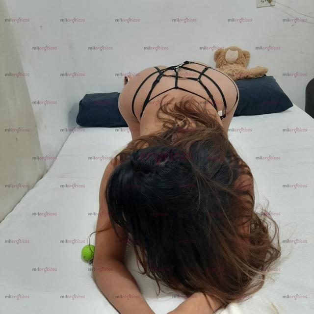 FOTOS DE SEXY SENXUAL CALIENTE CHICHONA DISFRUTAME EN CAMA