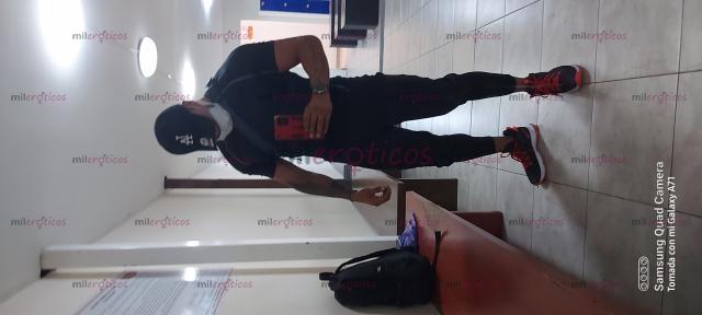 FOTOS DE POCOS DIAS.HOLA ME LLAMO AXEL CHICO DE CULIACAN RESIDIENDO EN CIUDAD DE MEXICO