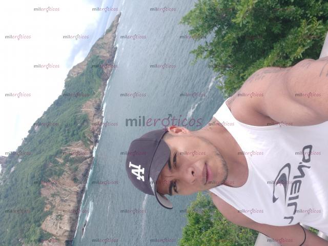 FOTOS DE POCOS DIAS.HOLA ME LLAMO AXEL CHICO DE CULIACAN RESIDIENDO EN CIUDAD DE MEXICO