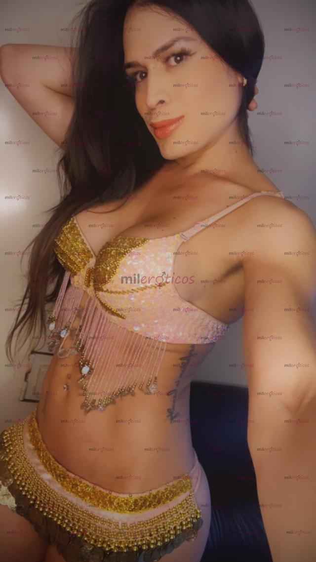 FOTOS DE HAS ESTADO CON UNA VOLPUTUOSA TRANS PELINEGRA FULL ERECTA Y LECHERA?