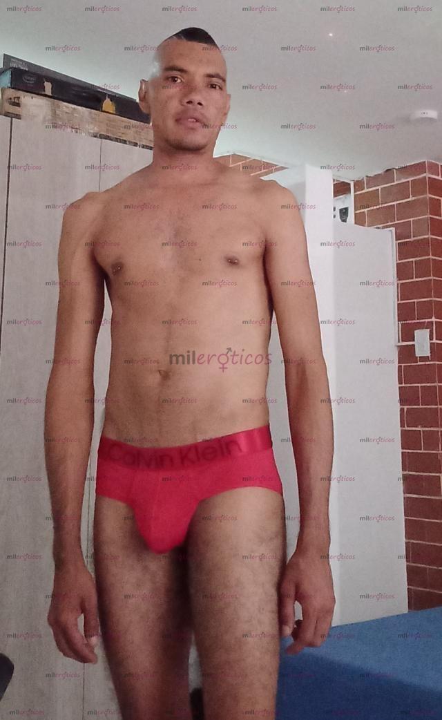 FOTOS DE FLACO ARRECHO MORBOSO COMPLACIENTE DISPUESTO A TODO