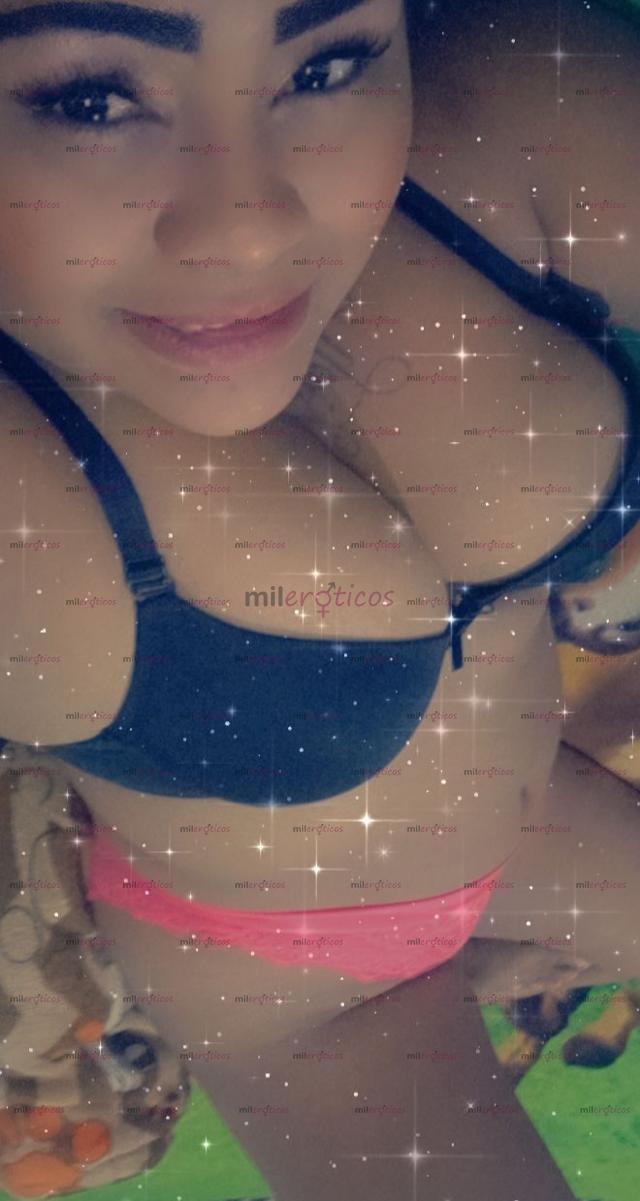 FOTOS DE TU NENITA DELICIOSA CON UNOS RICOS SENOS PARA CHUPARLO VEN PAPI ESTOY MOJADITA