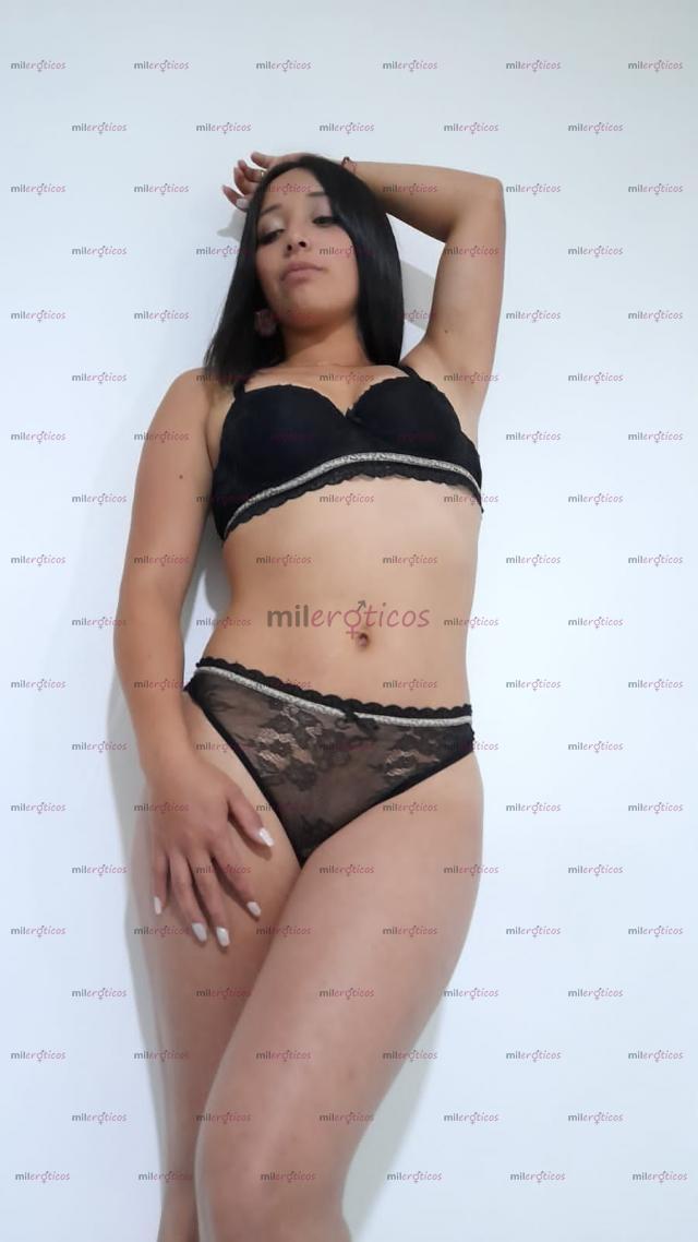 FOTOS DE COLOMBIANA ESTRECHITA, HERMOSA ATENCION SIN AFANES