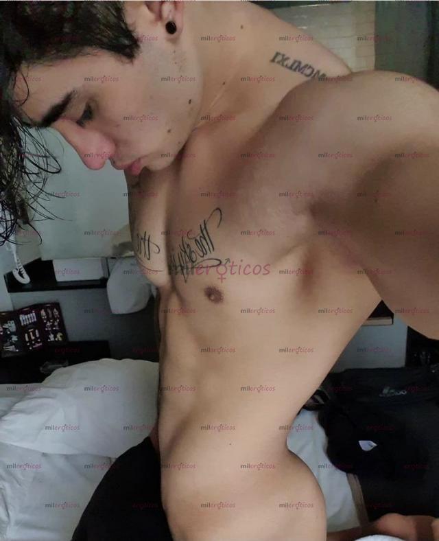 FOTOS DE ARON VERSATIL VARONIL EDUCADO BUEN CUERPO SOLO SALIDAS