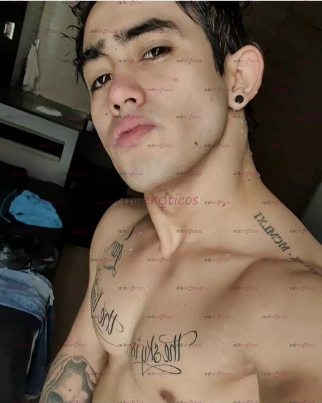 FOTOS DE ARON VERSATIL VARONIL EDUCADO BUEN CUERPO SOLO SALIDAS