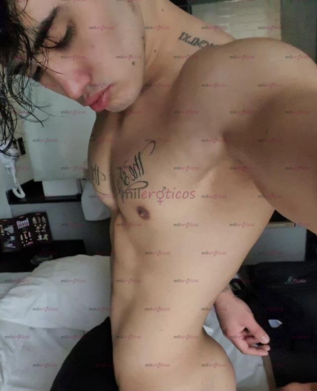 FOTOS DE ARON VERSATIL VARONIL EDUCADO BUEN CUERPO SOLO SALIDAS