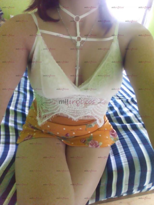 FOTOS DE VEN ABREME LAS PIERNAS Y HAZME TUYA PAPI $300 $300 $300 $300