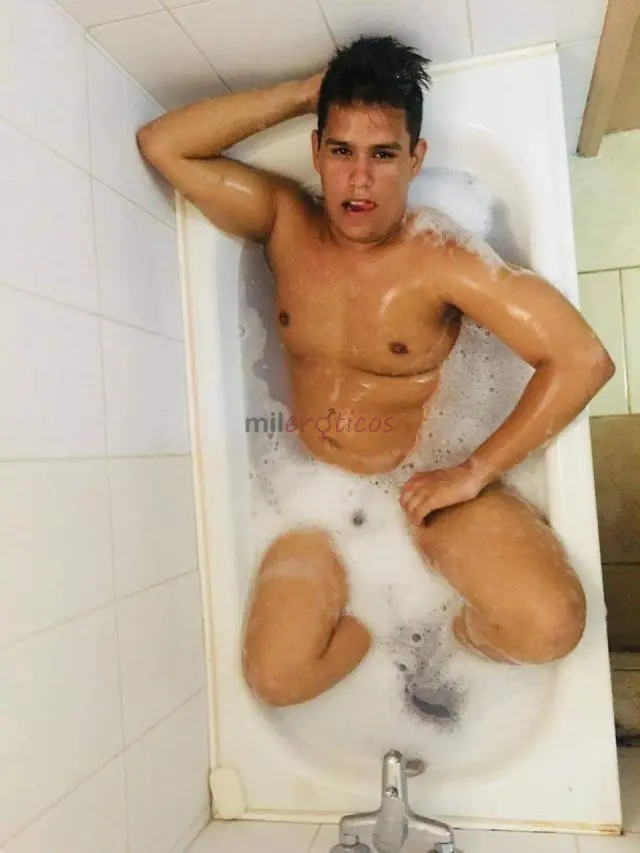 Hola gordito full caliente dispuesto a cumplir tu fantasia rica full mamador aguantador full lechero lluvia blanca o dorada lo que desee cuento con de...