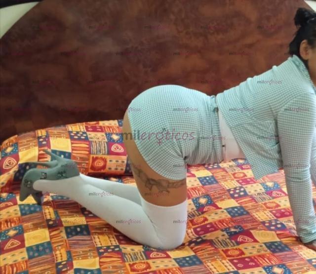 FOTOS DE BRENDITA RICA MORENITA SUPER CALIENTE CON PERRITO