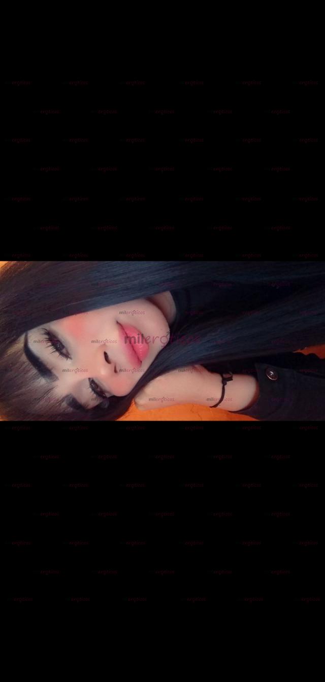 FOTOS DE RUBÍ NIÑA TRANS CON UN RICO CARAMELO Y UNAS NALGOTAS DE